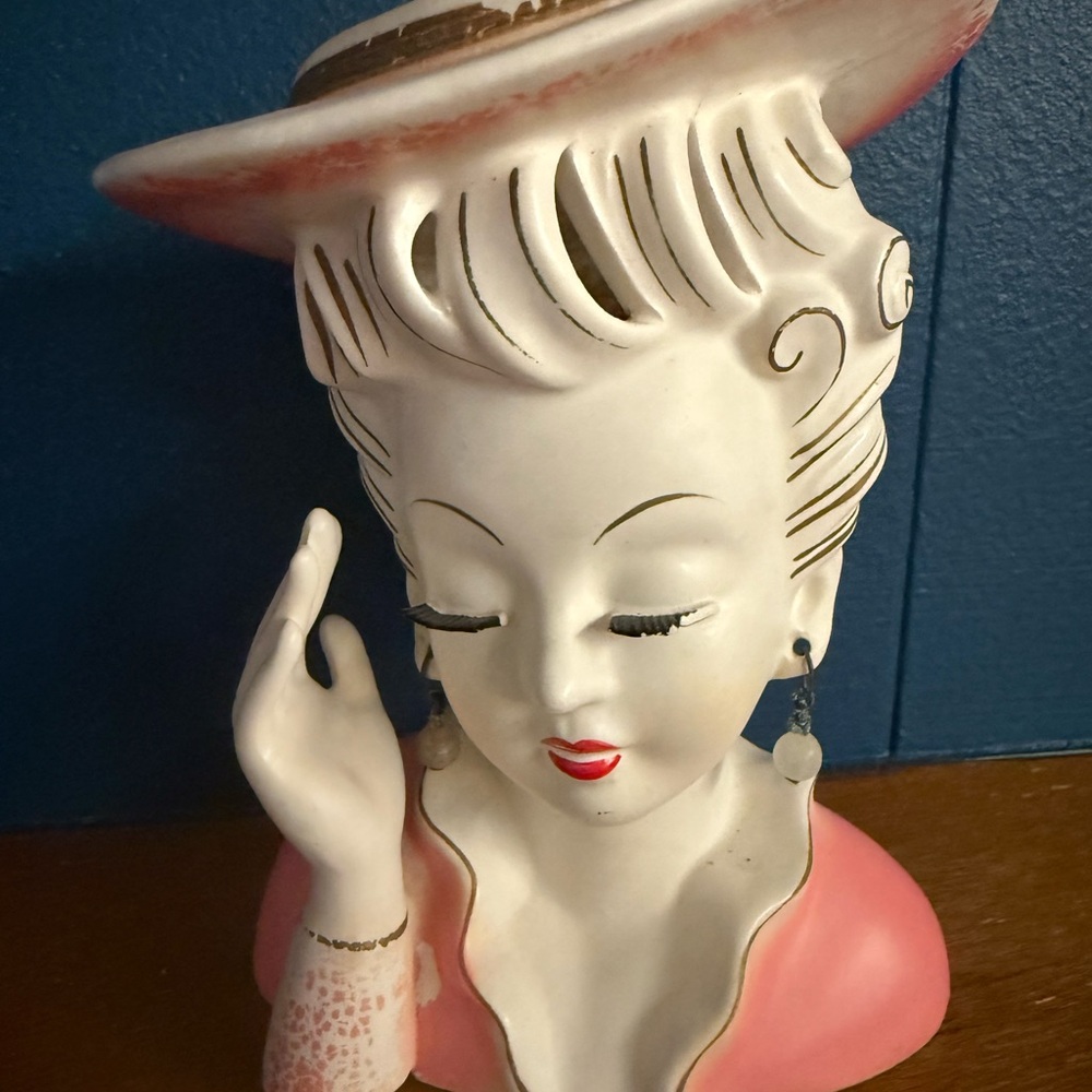 Lady Head Vase from Tilso